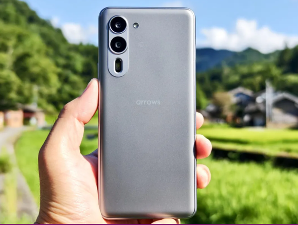 联想摩托罗拉跻身日本手机市场前三！超越索尼夏普，市场份额达8