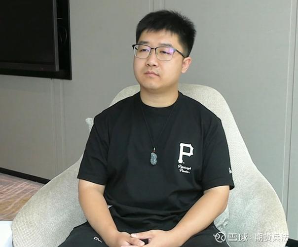 侯宁叶荣添股市叫板,侯宁收费博客遇冷股民揪把柄(图2) 侯宁叶荣添股市叫板,侯宁收费博客遇冷股民揪把柄(图2)