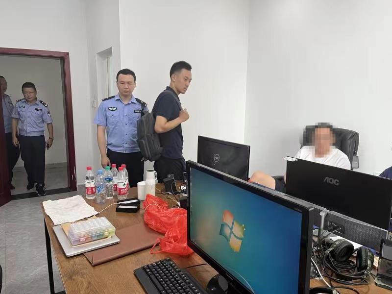 言情小说网站赚钱吗？盗版电子书生意背后的真相