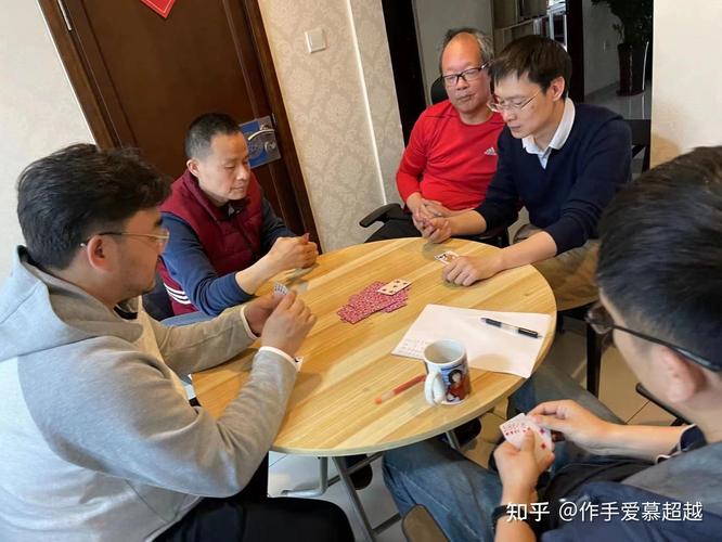 花荣炒股大赛：千万实盘赌约，警惕大V诱骗陷阱